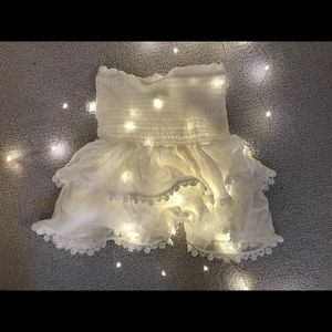 Sleeveless flowy bandeau top